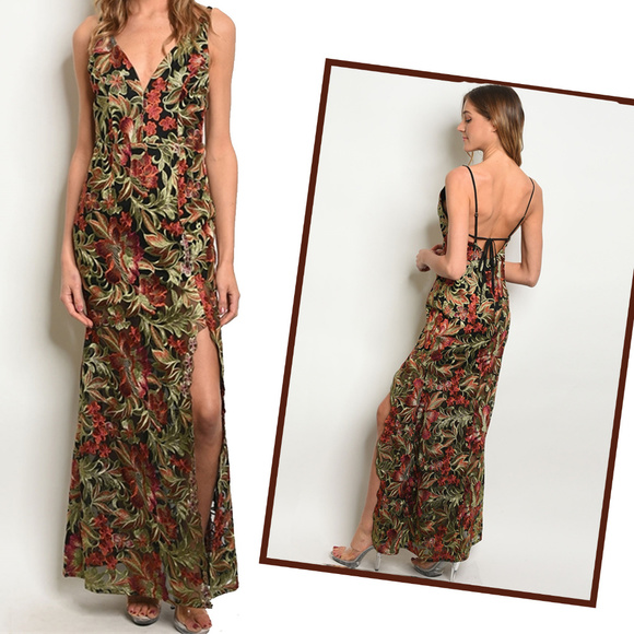 Dresses & Skirts - STUNNING PARTY DRESS/FORMAL DRESSES